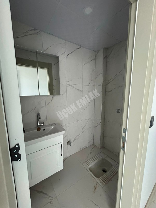 AFYON ÜÇOK EMLAKTAN ALİ İHSAN PAŞA MAH 3+1 110M² SIFIR LÜX SATILIK DAİRE 