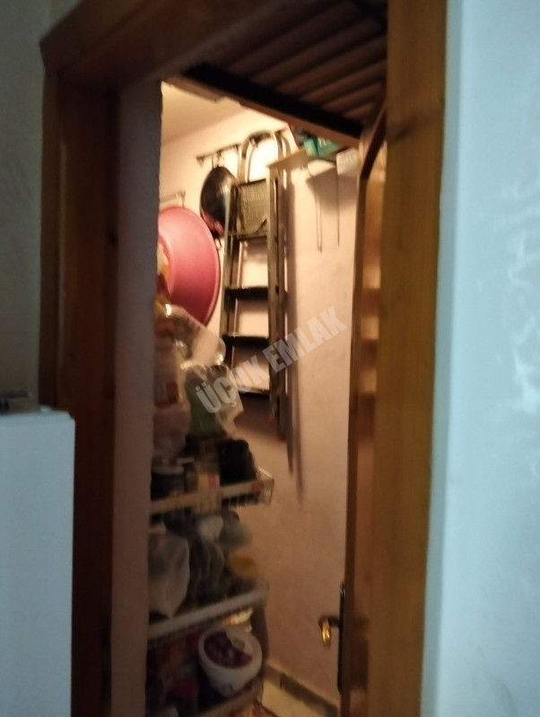 * AFYON ÜÇOK EMLAKTAN ESENTEPE MAH 3+1 135M² TEMİZ BAKIMLI SATILIK DAİRE * 
