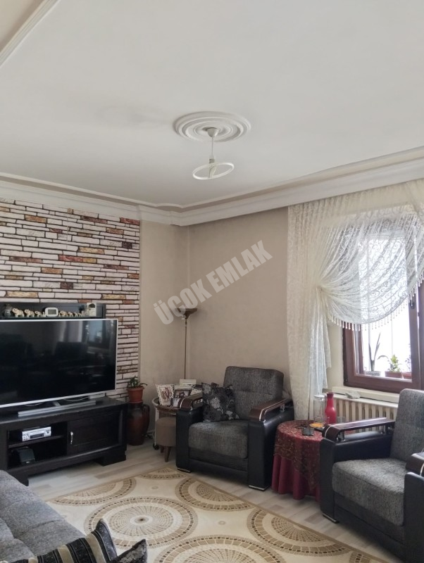 * AFYON ÜÇOK EMLAKTAN ESENTEPE MAH 3+1 135M² TEMİZ BAKIMLI SATILIK DAİRE * 