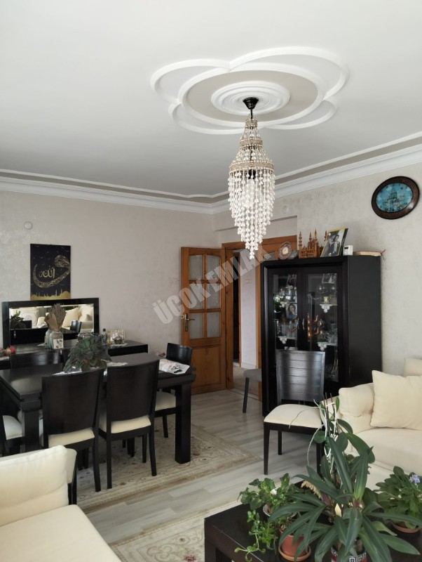 * AFYON ÜÇOK EMLAKTAN ESENTEPE MAH 3+1 135M² TEMİZ BAKIMLI SATILIK DAİRE * 
