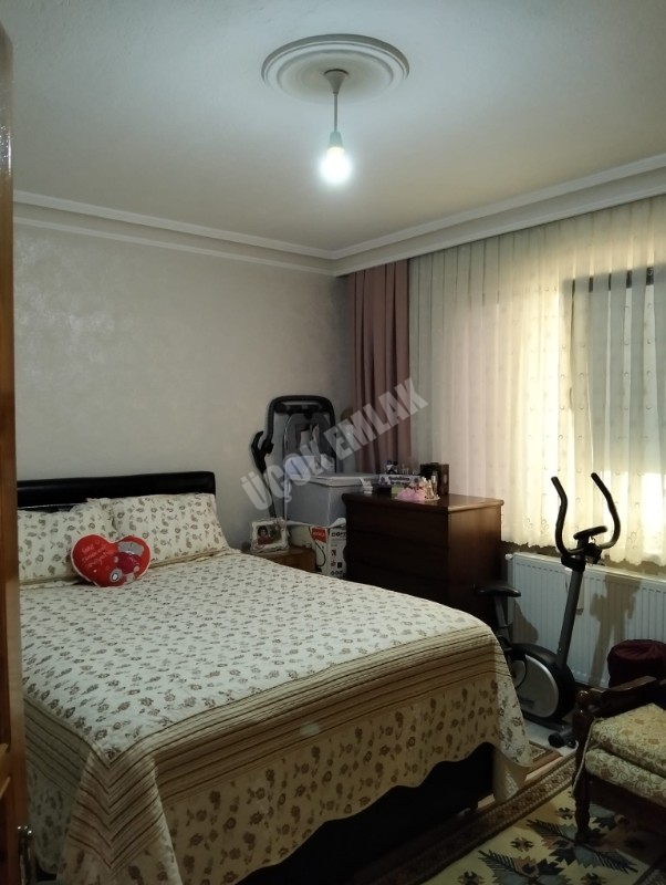 * AFYON ÜÇOK EMLAKTAN ESENTEPE MAH 3+1 135M² TEMİZ BAKIMLI SATILIK DAİRE * 