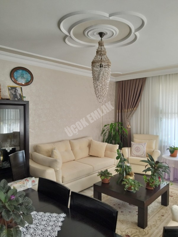 * AFYON ÜÇOK EMLAKTAN ESENTEPE MAH 3+1 135M² TEMİZ BAKIMLI SATILIK DAİRE * 