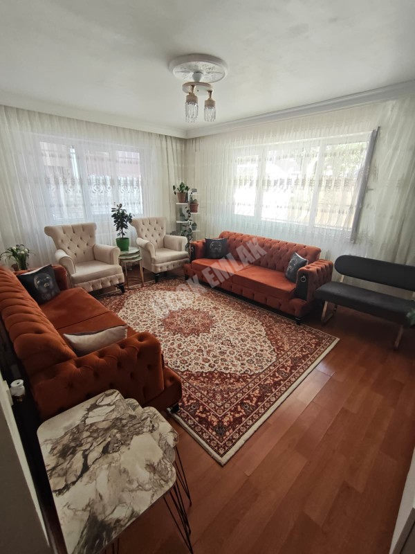 AFYON ÜÇOK EMLAKTAN ESENTEPE MAH 2+1 100M² TEMİZ BAKIMLI SATILIK DAİRE 