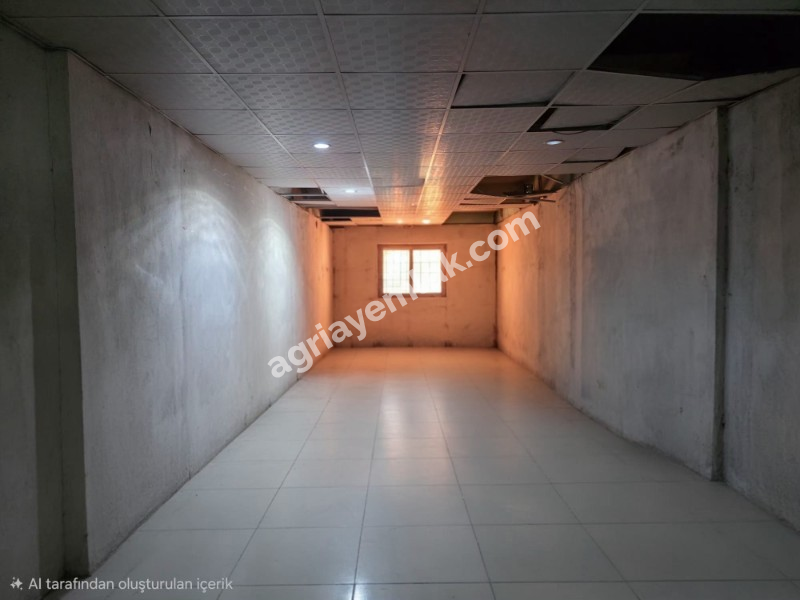 CUMHURİYET MAHALLESİ ESKİ VAN CADDESİ’NDE SATILIK 2 KATLI 150 M² TİCARİ DÜKKAN