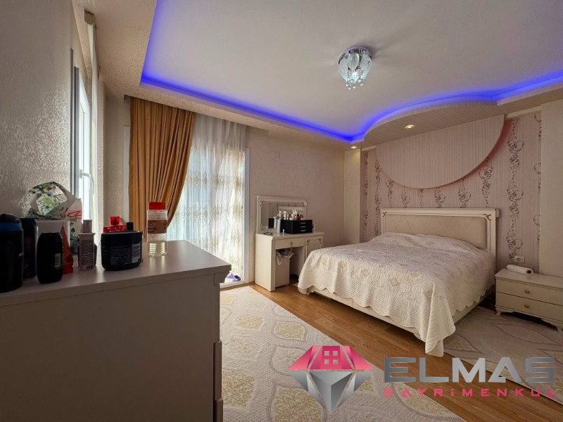 Elmas'tan Sahile Yakın, Havuzlu, Doğalgazlı, Manzaralı Ekstrası Bol