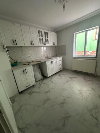 GÜVENAY - ÇORUM GÜLABİBEY AŞIKLAR TEPESİ CİVARI 1+1 SATILIK DAİRE 