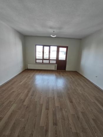 AFYON ÜÇOK EMLAKTAN UYDUKENT OTOGAR TOKİ DE KİRALIK 3+1 BAKIMLI GENİŞ DAİRE