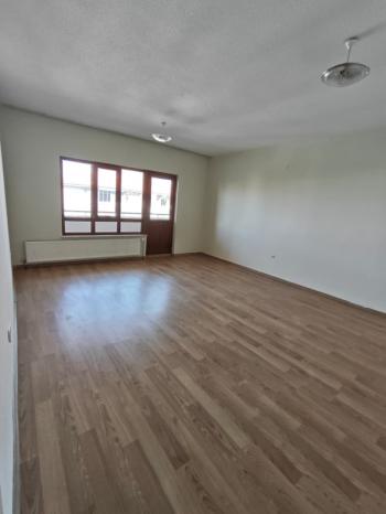 AFYON ÜÇOK EMLAKTAN UYDUKENT OTOGAR TOKİ DE KİRALIK 3+1 BAKIMLI GENİŞ DAİRE