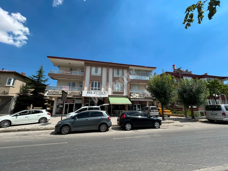 AFYON ÜÇOK EMLAKTAN ESENTEPE MAH SATILIK 3+1 CADDE ÜZERİ BAKIMLI LÜX DAİRE
