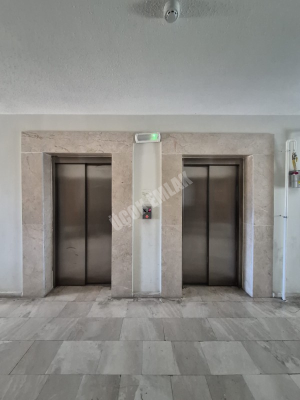 AFYON ÜÇOK EMLAKTAN UYDUKENT OTOGAR TOKİ DE KİRALIK 3+1 BAKIMLI GENİŞ DAİRE
