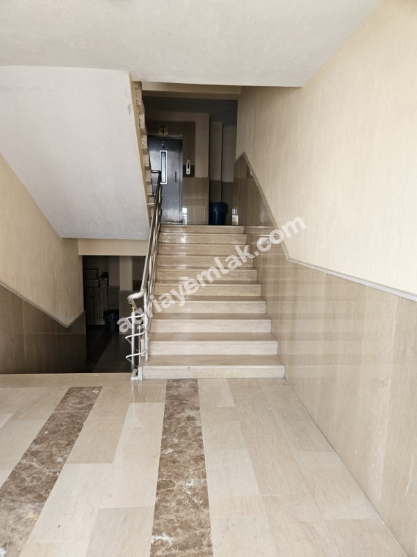 FIRAT MAHALLESİ MERKEZİ LOKASYONDA SATILIK GENİŞ 4+1 DAİRE