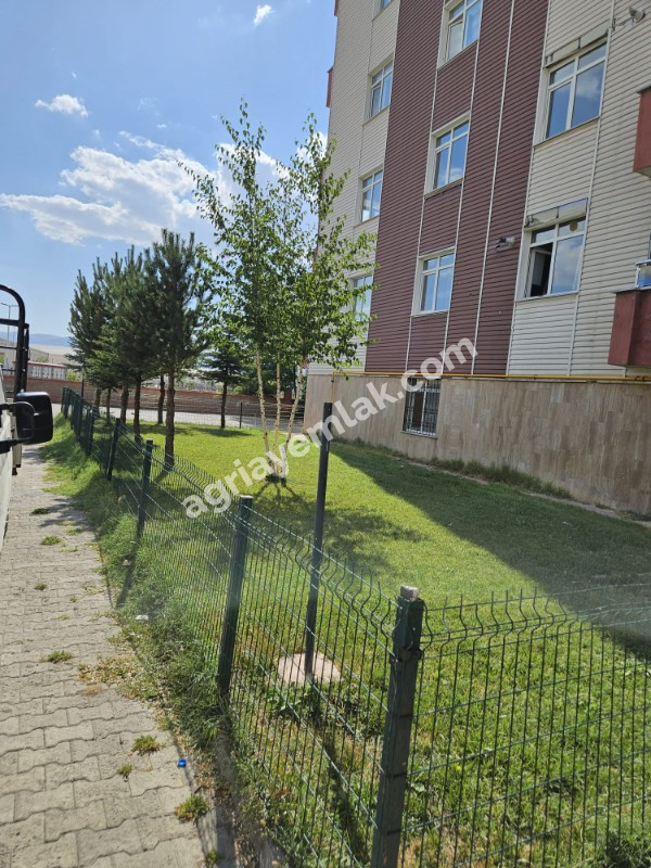 FIRAT MAHALLESİ MERKEZİ LOKASYONDA SATILIK GENİŞ 4+1 DAİRE