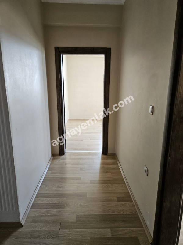 FIRAT MAHALLESİ MERKEZİ LOKASYONDA SATILIK GENİŞ 4+1 DAİRE