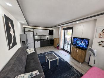 Didim Hisar Mahallesi'nde Bahçe Kullanımlı Satılık 1+1 Daire