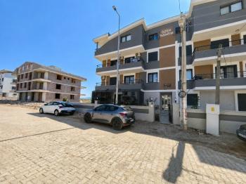 Didim Hisar Mahallesi'nde Bahçe Kullanımlı Satılık 1+1 Daire