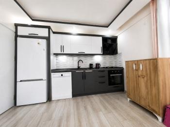 Didim Hisar Mahallesi'nde Bahçe Kullanımlı Satılık 1+1 Daire