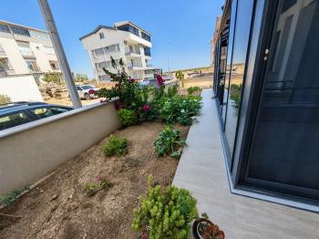 Didim Hisar Mahallesi'nde Bahçe Kullanımlı Satılık 1+1 Daire
