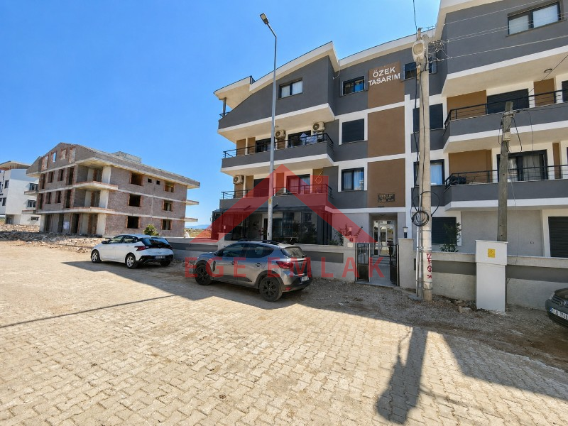Didim Hisar Mahallesi'nde Bahçe Kullanımlı Satılık 1+1 Daire