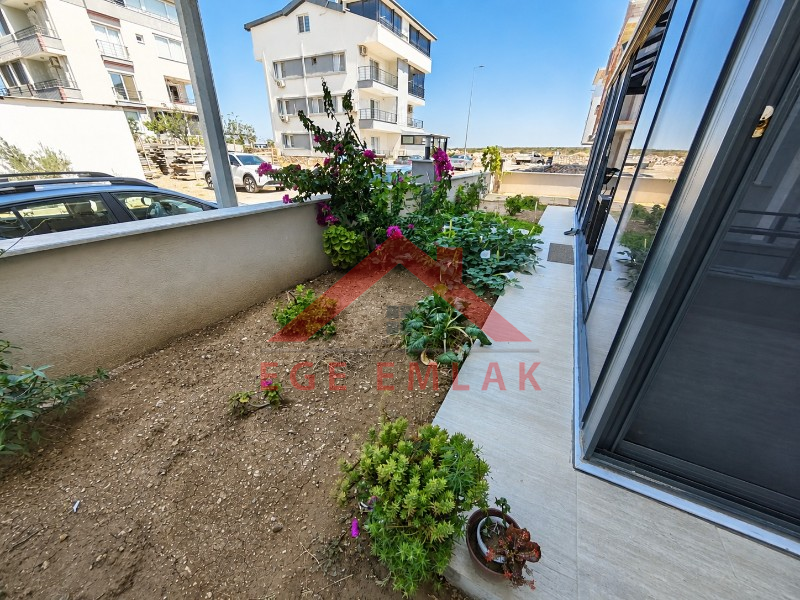 Didim Hisar Mahallesi'nde Bahçe Kullanımlı Satılık 1+1 Daire