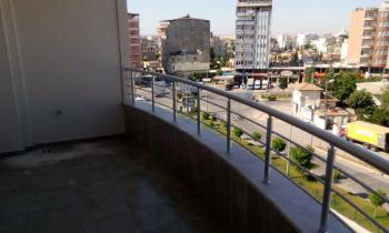YILMAZ EMLAK'TAN KAHTA TEDAŞ KAVŞAĞINDA KİRALIK 3+1 DAİRE