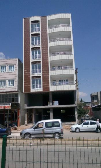 YILMAZ EMLAK'TAN KAHTA TEDAŞ KAVŞAĞINDA KİRALIK 3+1 DAİRE