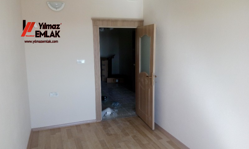 YILMAZ EMLAK'TAN KAHTA TEDAŞ KAVŞAĞINDA KİRALIK 3+1 DAİRE