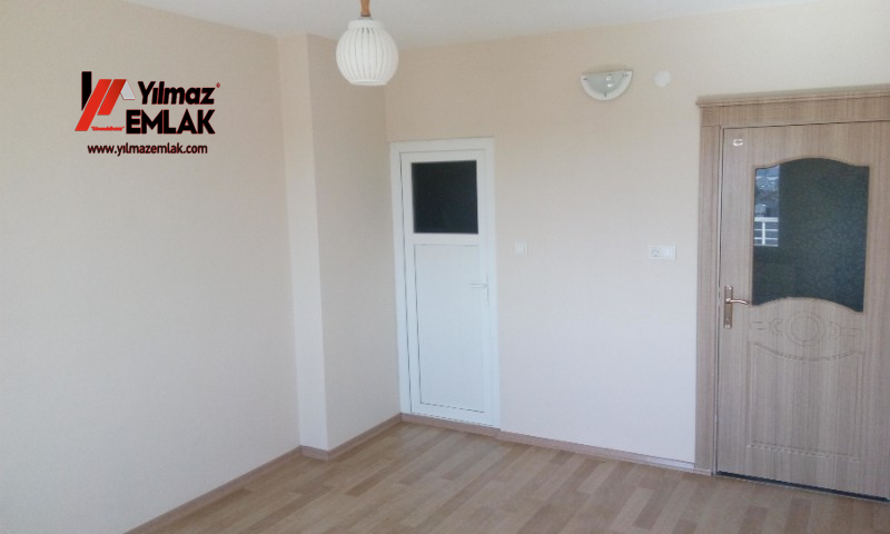 YILMAZ EMLAK'TAN KAHTA TEDAŞ KAVŞAĞINDA KİRALIK 3+1 DAİRE