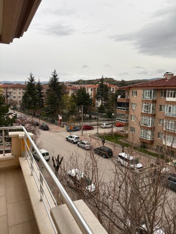 * AFYON ÜÇOK EMLAKTAN GÜVENEVLER MAH 3+1 115M² TEMİZ BAKIMLI SATILIK DAİRE *