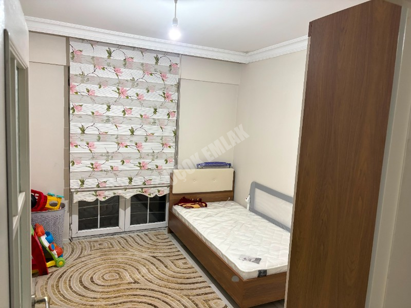 * AFYON ÜÇOK EMLAKTAN GÜVENEVLER MAH 3+1 115M² TEMİZ BAKIMLI SATILIK DAİRE *