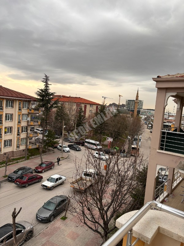 * AFYON ÜÇOK EMLAKTAN GÜVENEVLER MAH 3+1 115M² TEMİZ BAKIMLI SATILIK DAİRE *