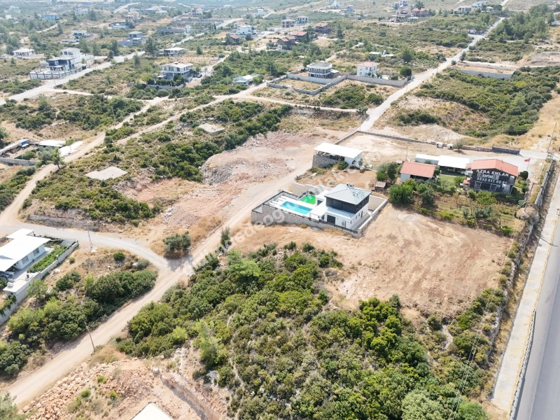 Didim Seyrantepede Satılık 600m2 Konumu Güzel İmarlı Arsa