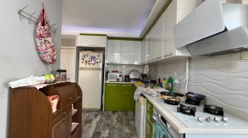 Elmas’tan Cumhuriyet Mh.'de Aile Sitesinde Doğalgazlı 3+1