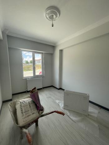 GÜVENAY - ÇORUM GÜLABİBEY MAHALLESİ KAPAKLI'DA SATILIK 2+1 SIFIR DAİRE