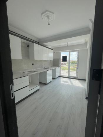 GÜVENAY - ÇORUM GÜLABİBEY MAHALLESİ KAPAKLI'DA SATILIK 2+1 SIFIR DAİRE