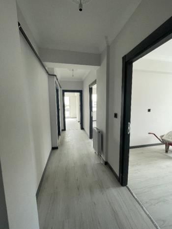GÜVENAY - ÇORUM GÜLABİBEY MAHALLESİ KAPAKLI'DA SATILIK 2+1 SIFIR DAİRE