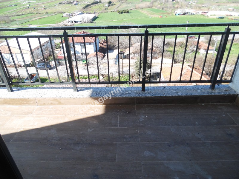DEĞİRMENKÖY ORTAOKUL YAKININDA OTURUMA HAZIR BİNADA 3+1 DAİRELER