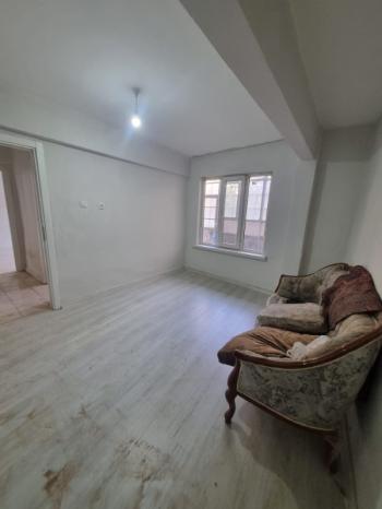* AFYON ÜÇOK EMLAKTAN MECİDİYE MAH 1+1 60M² TEMİZ BAKIMLI SATILIK DAİRE * 