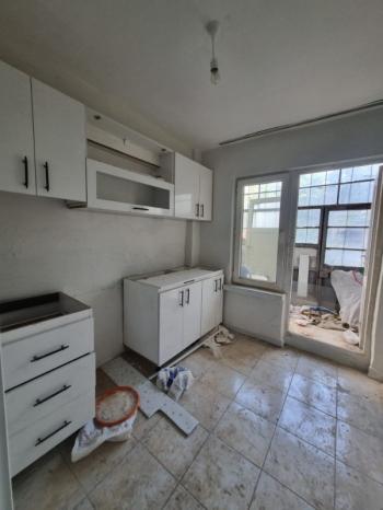 * AFYON ÜÇOK EMLAKTAN MECİDİYE MAH 1+1 60M² TEMİZ BAKIMLI SATILIK DAİRE * 