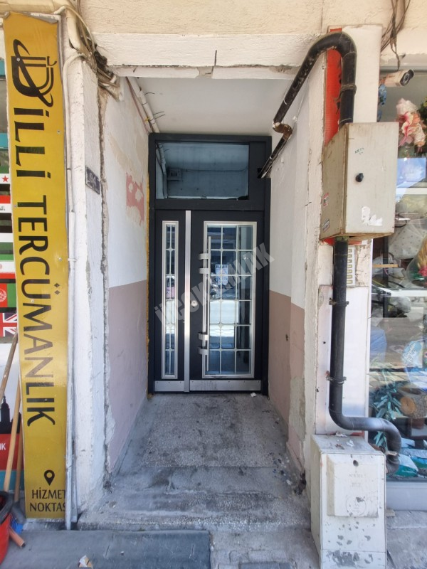 * AFYON ÜÇOK EMLAKTAN MECİDİYE MAH 1+1 60M² TEMİZ BAKIMLI SATILIK DAİRE * 