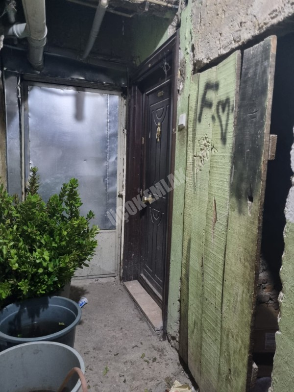 * AFYON ÜÇOK EMLAKTAN MECİDİYE MAH 1+1 60M² TEMİZ BAKIMLI SATILIK DAİRE * 