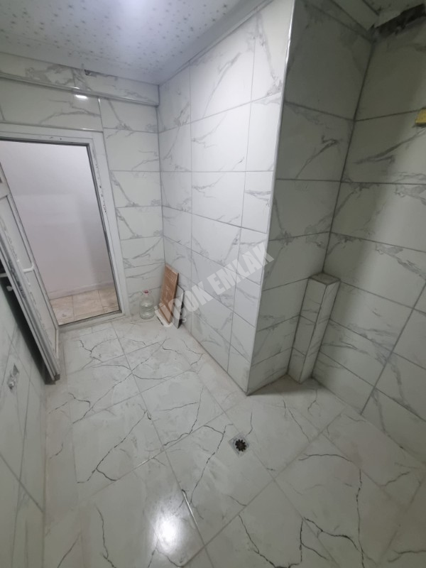 * AFYON ÜÇOK EMLAKTAN MECİDİYE MAH 1+1 60M² TEMİZ BAKIMLI SATILIK DAİRE * 