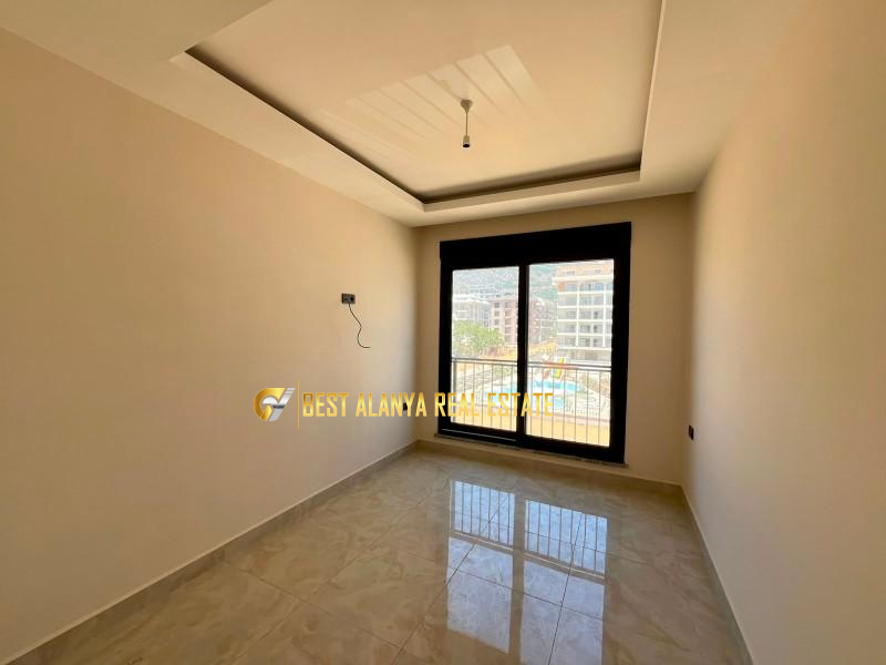 SONAS SAYAR – MAHMUTLAR ALANYA SATILIK 1+1 HAVUZ MANZARALI DAİRE