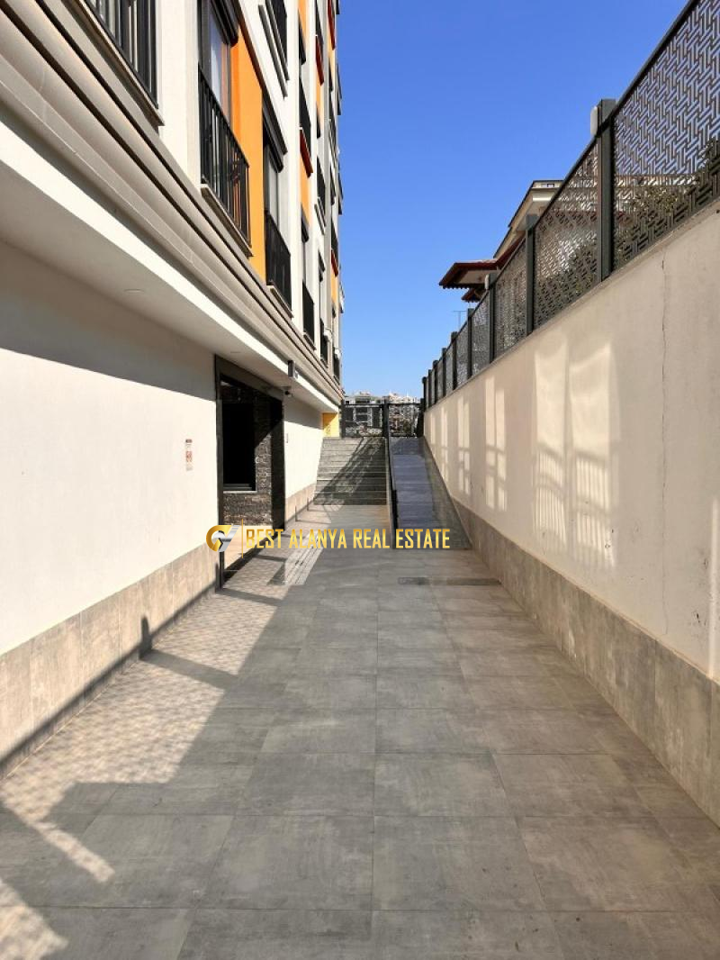 SONAS SAYAR – MAHMUTLAR ALANYA SATILIK 1+1 HAVUZ MANZARALI DAİRE