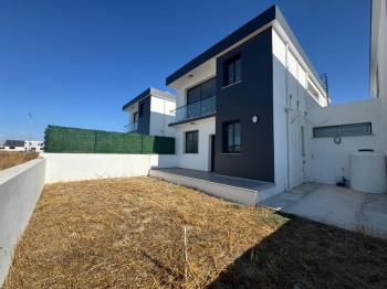 Lefkoşa Gönyeli'de Villalar Bölgesinde  3+1 SIFIR DUBLEX VİLLA (Lefkoşa'da içine daire alınır)