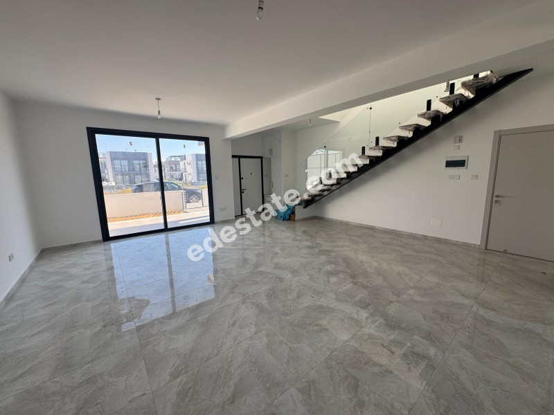 Lefkoşa Gönyeli'de Villalar Bölgesinde  3+1 SIFIR DUBLEX VİLLA (Lefkoşa'da içine daire alınır)