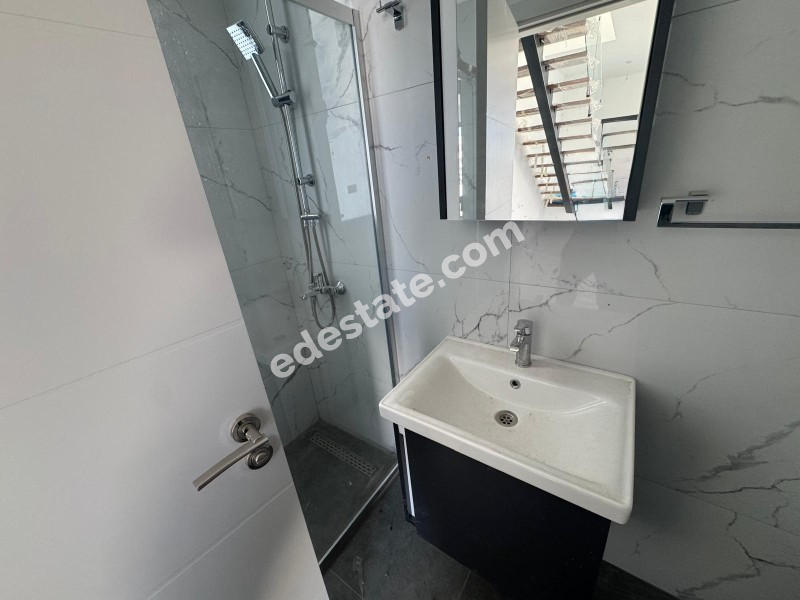 Lefkoşa Gönyeli'de Villalar Bölgesinde  3+1 SIFIR DUBLEX VİLLA (Lefkoşa'da içine daire alınır)