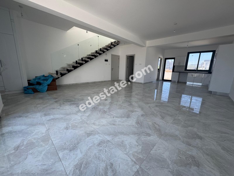 Lefkoşa Gönyeli'de Villalar Bölgesinde  3+1 SIFIR DUBLEX VİLLA (Lefkoşa'da içine daire alınır)