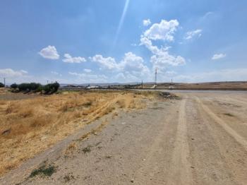 AFYON ÜÇOK EMLAKTAN SÜLÜMENLİ DE KONYA YOLU YAKINI SATILIK TİCARİ İMARLI ARSA