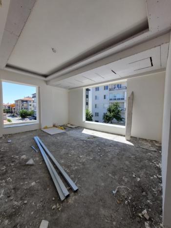 AFYON ÜÇOK EMLAKTAN EŞREFPAŞA MAH SATILIK SIFIR LÜX 3+1 GENİŞ DAİRELER