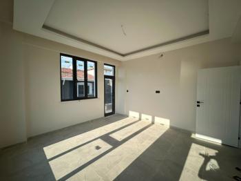 * AFYON ÜÇOK EMLAKTAN MAREŞAL FEVZİ ÇAKMAK MAH 2+1 SIFIR LÜX SATILIK DAİRE *